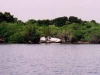 Wreck near Grant Farm Island